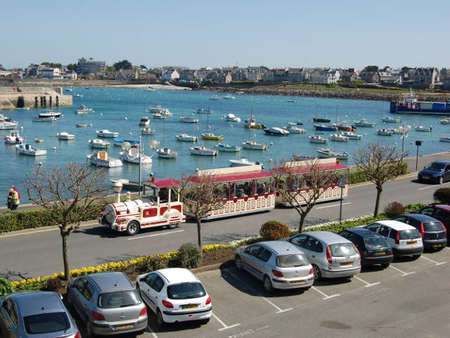 little train roscoff