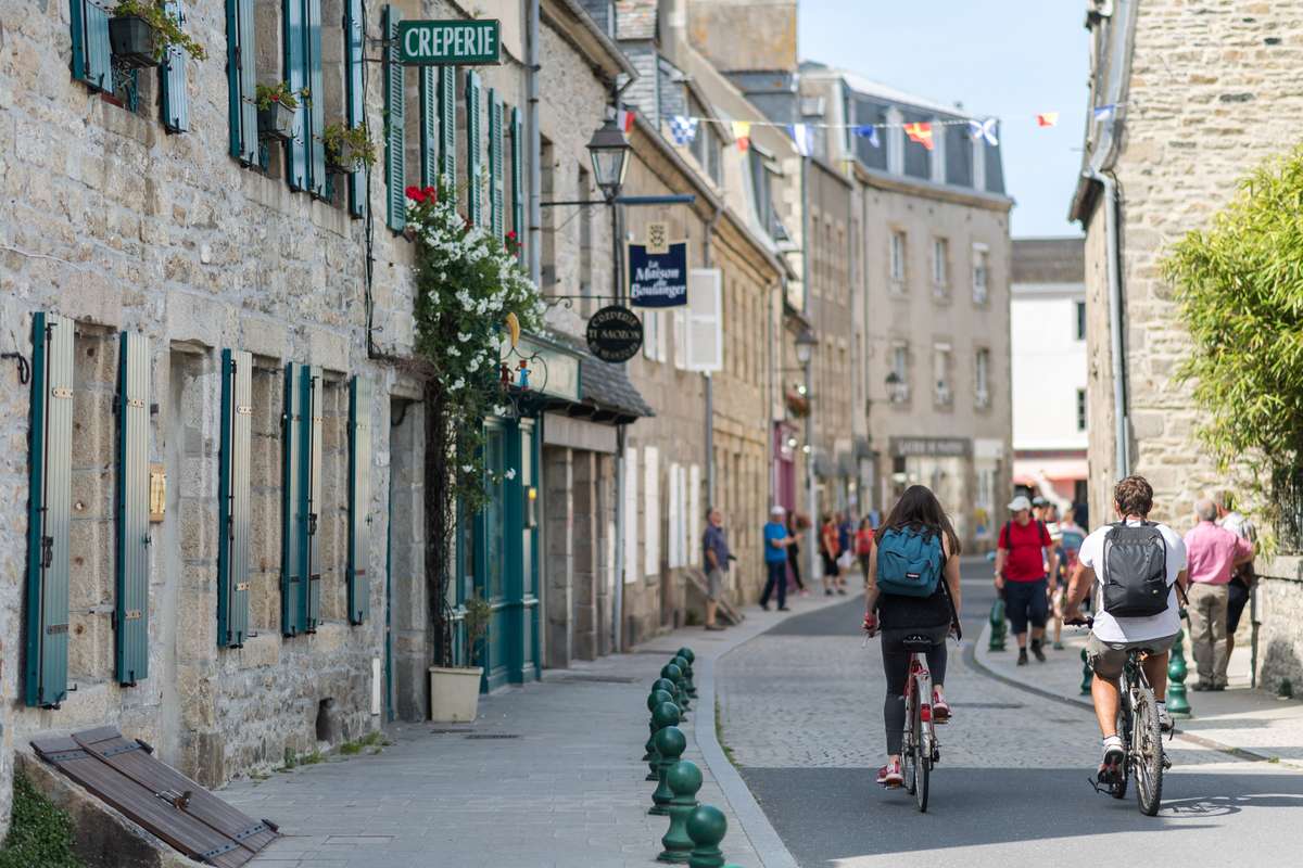 roscoff town center